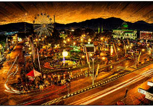 Kenapa Alun-Alun Batu Selalu Dipenuhi Wisatawan Setiap Malam?